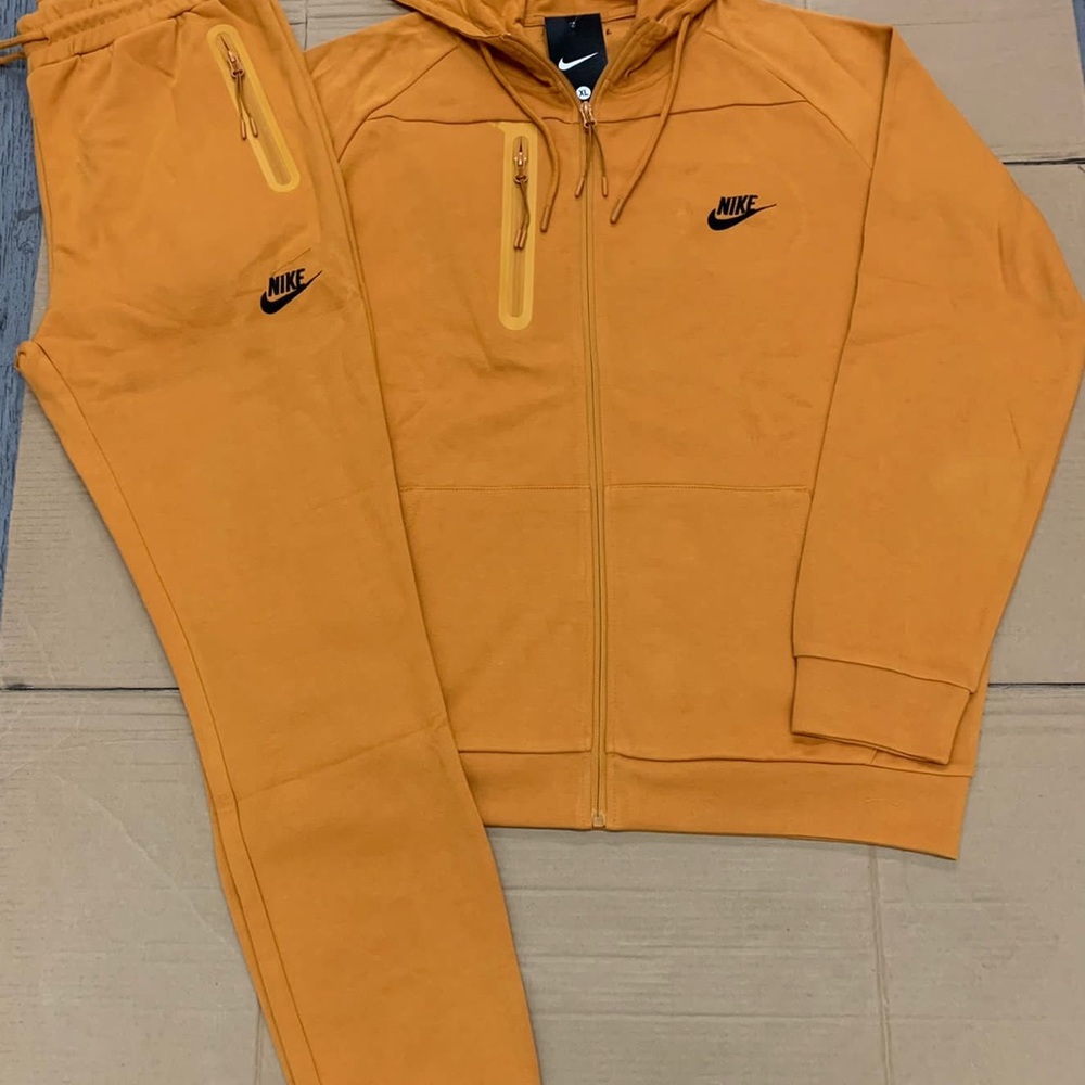Nike Sweatsuit - Picture 2 of 3